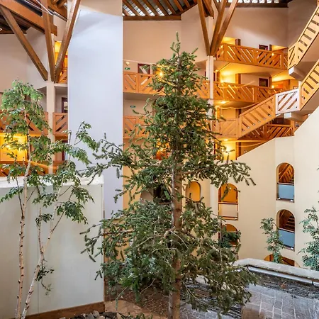 In-out - Heart Of Spacious 8 Guests Apartment, Wifi 303